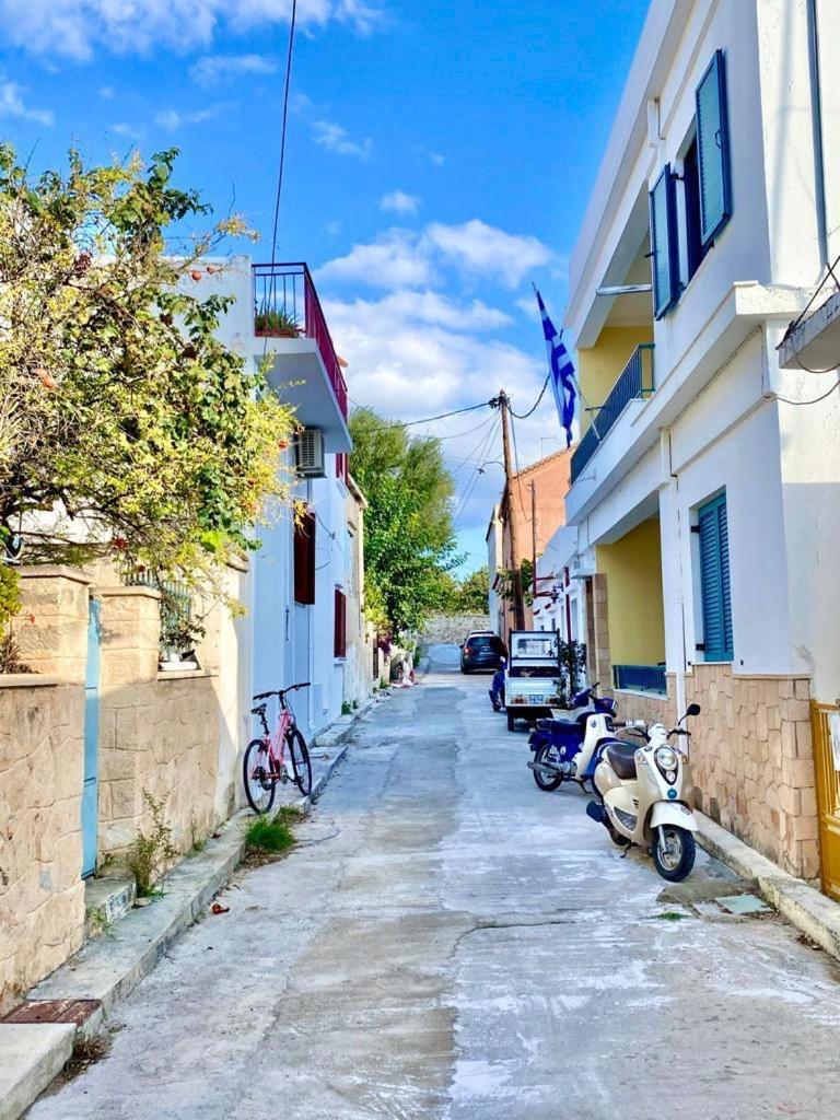 Appartement Vue Sur Mer Soul Family, Egine Aegina Kültér fotó
